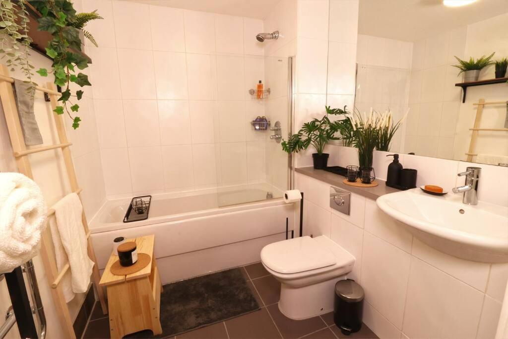 Apartment Spacious Private Flat In Centre